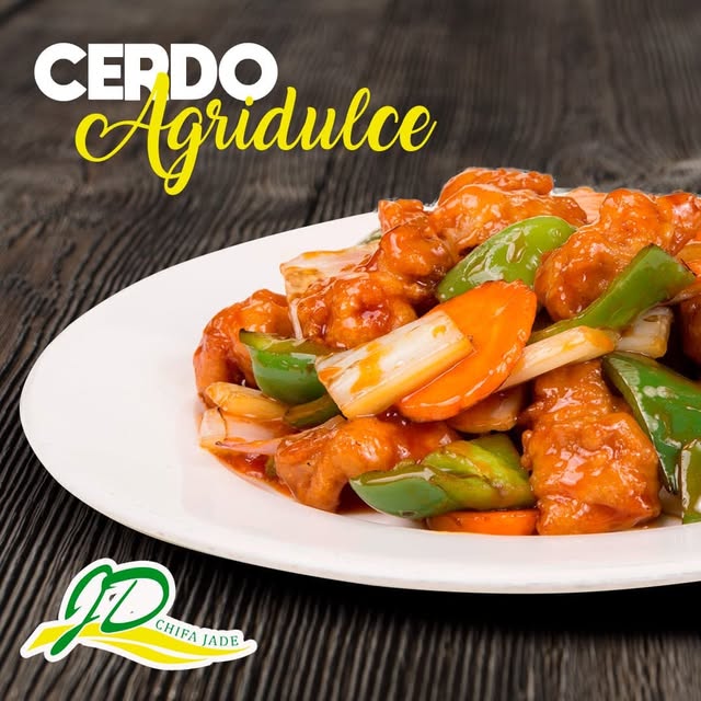 Cerdo agridulce — fotografía original de Chifa Jade